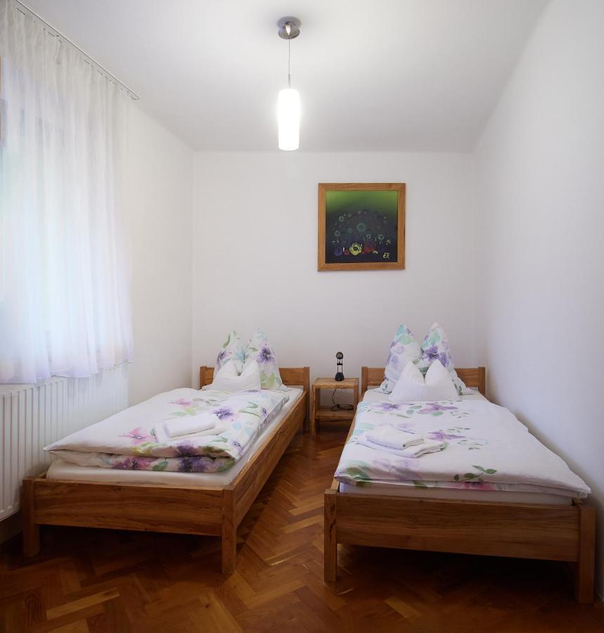 Keramikart-Wohnung Pécs Kültér fotó